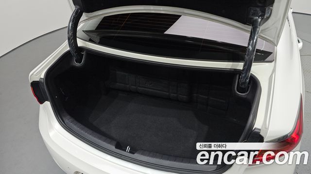 Kia K7 2017 — photo 20