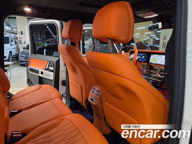 Mercedes-Benz G-Class 2020 — photo 17