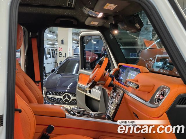 Mercedes-Benz G-Class 2020 — photo 19