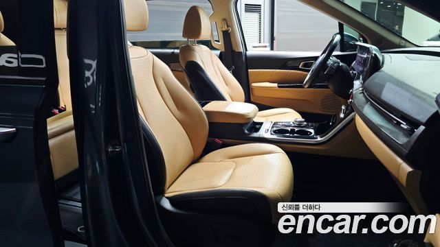 Kia Canival 2023 — photo 12
