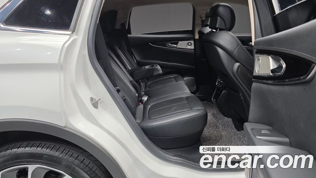 Lincoln Nautilus 2022 — photo 17