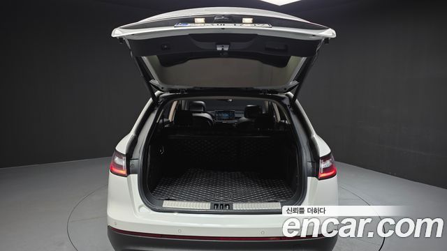 Lincoln Nautilus 2022 — photo 23