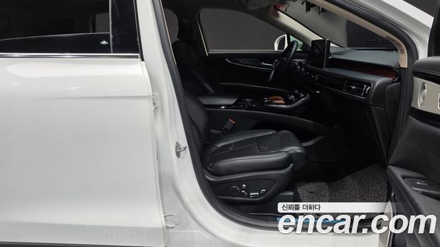 Lincoln Nautilus 2022 — photo 16
