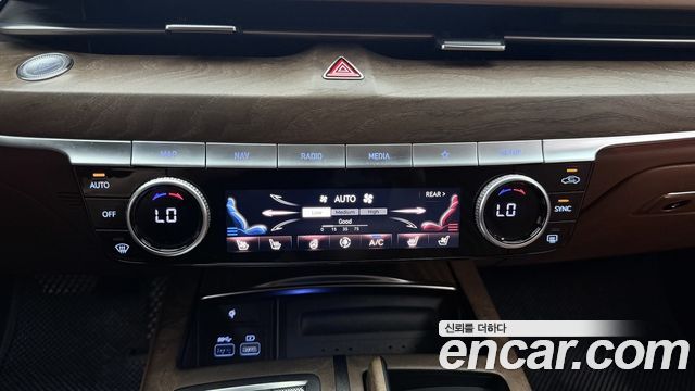 Genesis G80 2022 — photo 18