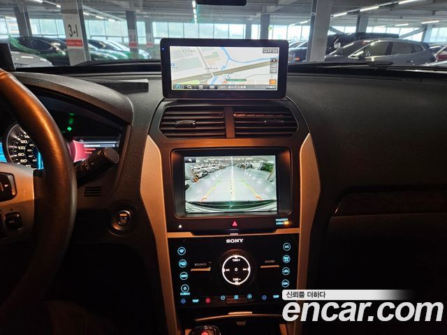 Ford Explorer 2014 — photo 7