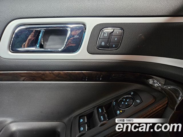 Ford Explorer 2014 — photo 8