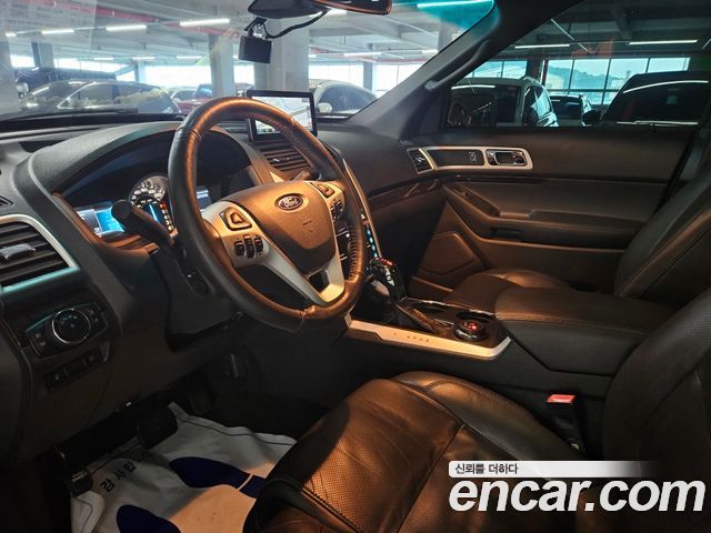 Ford Explorer 2014 — photo 11