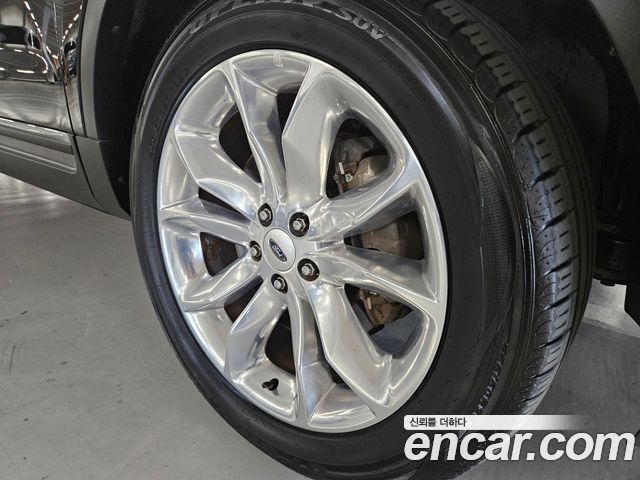 Ford Explorer 2014 — photo 17