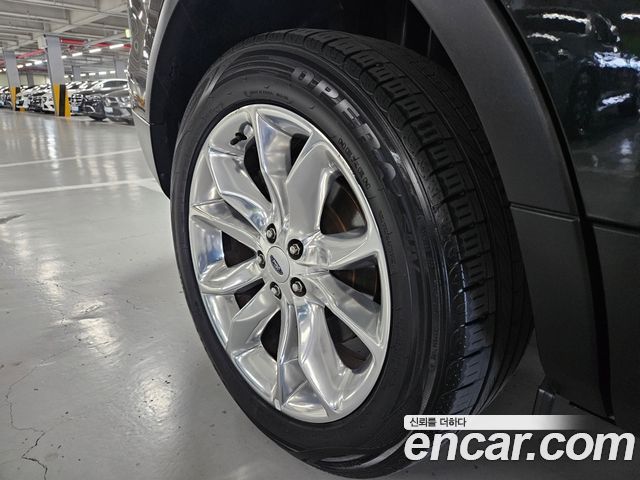 Ford Explorer 2014 — photo 18
