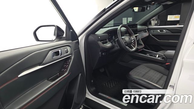 Ford Explorer 2025 — photo 10