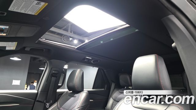 Ford Explorer 2025 — photo 17