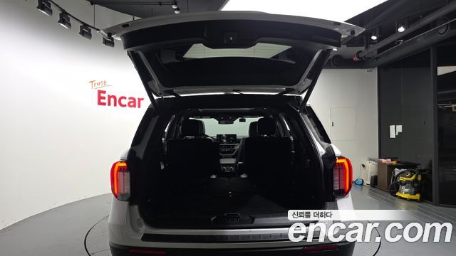 Ford Explorer 2025 — photo 20