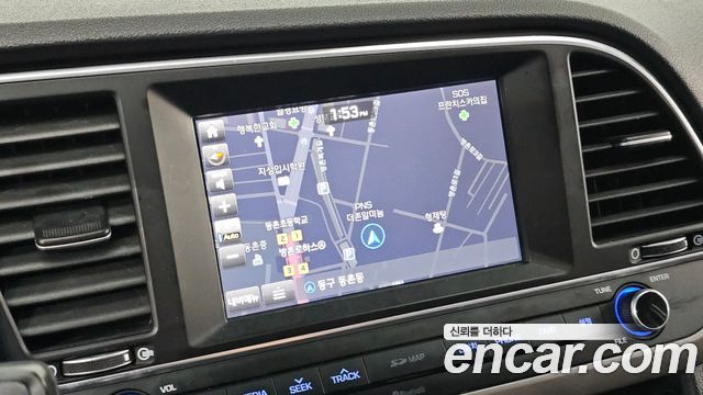 Hyundai AVANTE 2016 — photo 21