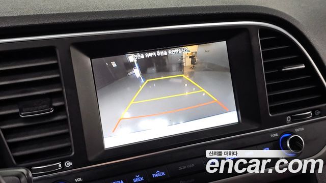 Hyundai AVANTE 2016 — photo 22