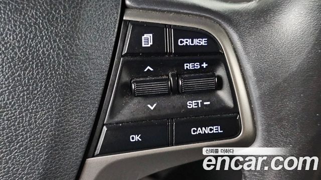 Hyundai AVANTE 2016 — photo 24
