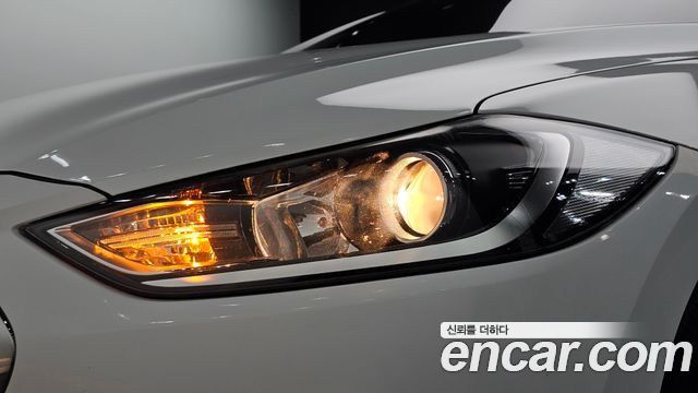 Hyundai AVANTE 2016 — photo 8