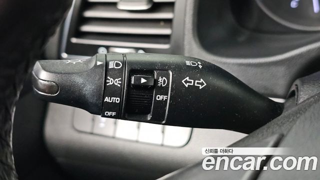 Hyundai AVANTE 2016 — photo 29