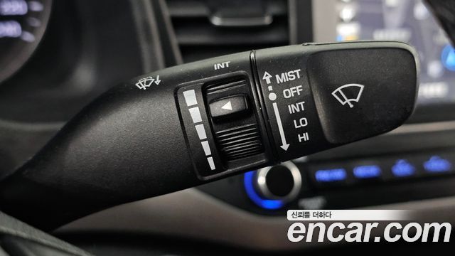Hyundai AVANTE 2016 — photo 30