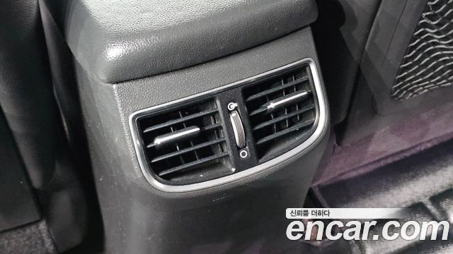 Hyundai AVANTE 2016 — photo 31