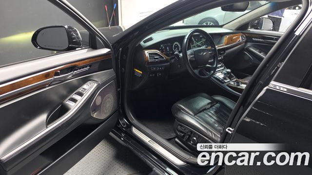 Genesis EQ900 2016 — photo 13