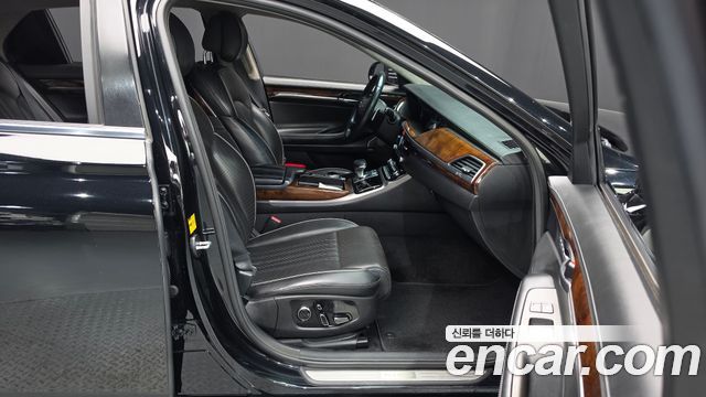 Genesis EQ900 2016 — photo 16