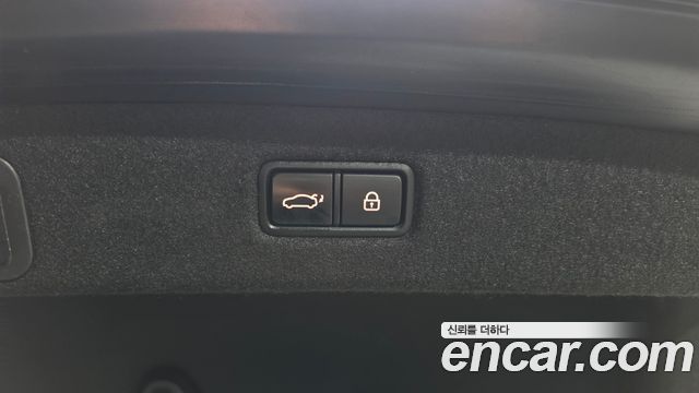 Genesis EQ900 2016 — photo 28