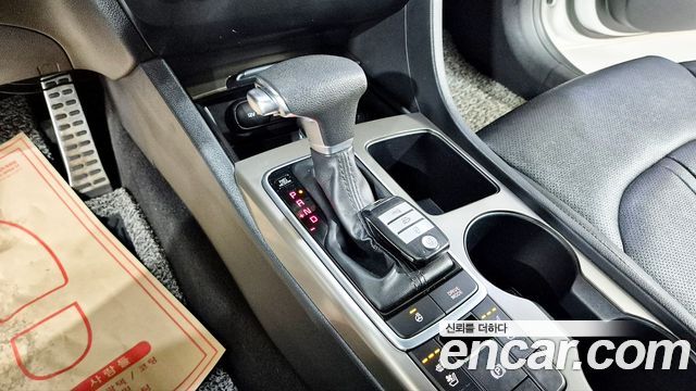 Kia K5 2016 — photo 11