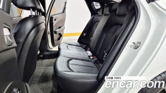 Kia K5 2016 — photo 13