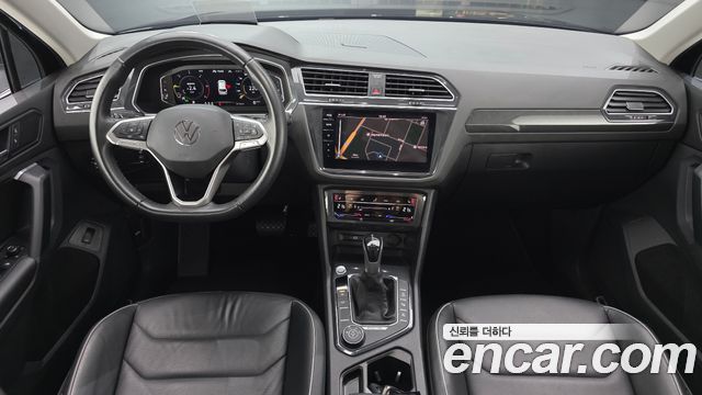 Volkswagen Tiguan 2023 — photo 7
