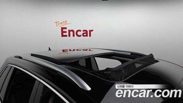 Volkswagen Tiguan 2023 — photo 18