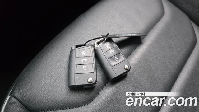 Volkswagen Tiguan 2023 — photo 20