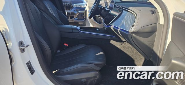 Mercedes-Benz E-Class 2024 — photo 7