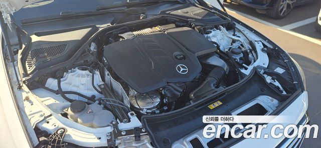 Mercedes-Benz E-Class 2024 — photo 10