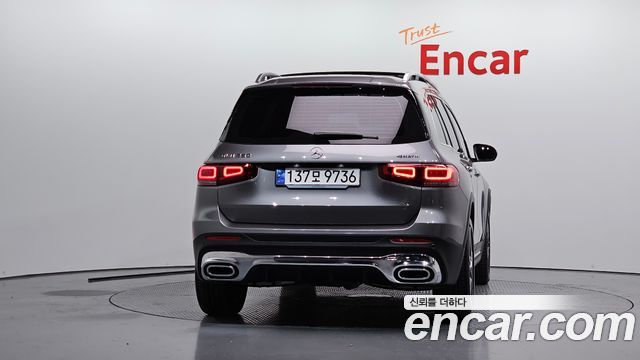 Mercedes-Benz GLB-Class 2023 — photo 4