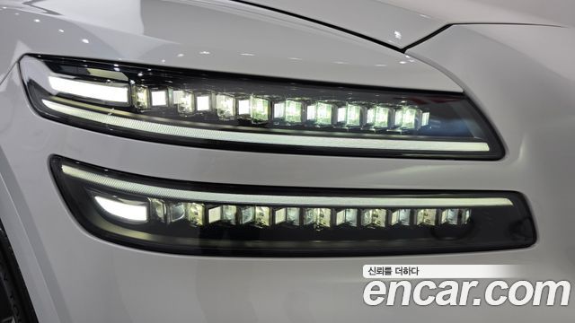 Genesis GV80 2024 — photo 8