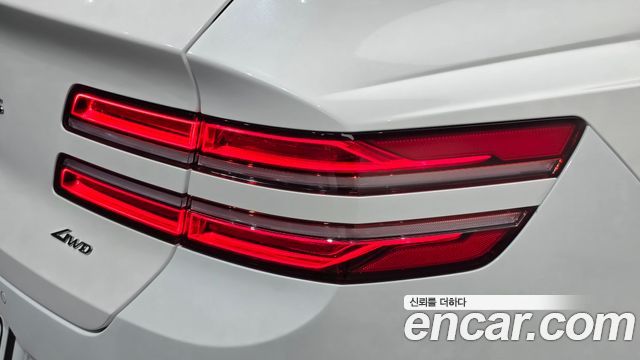 Genesis GV80 2024 — photo 9