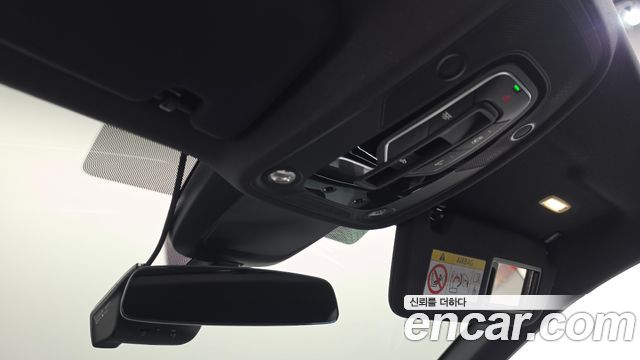 Audi A6 2022 — photo 25