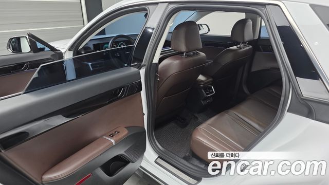 Hyundai Grandeur 2023 — photo 17