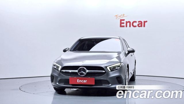 Mercedes-Benz A-Class 2020 — photo 3