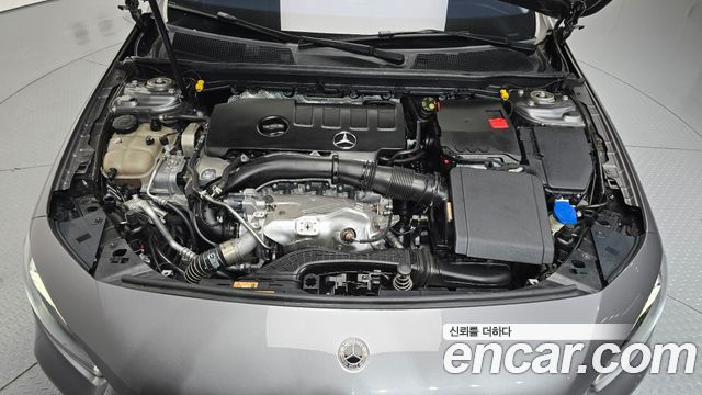 Mercedes-Benz A-Class 2020 — photo 6