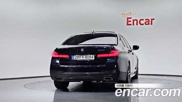 BMW 5-Series 2022 — photo 4