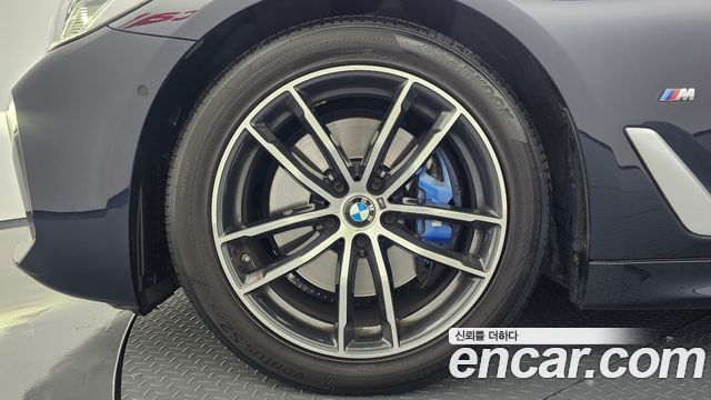 BMW 5-Series 2022 — photo 5
