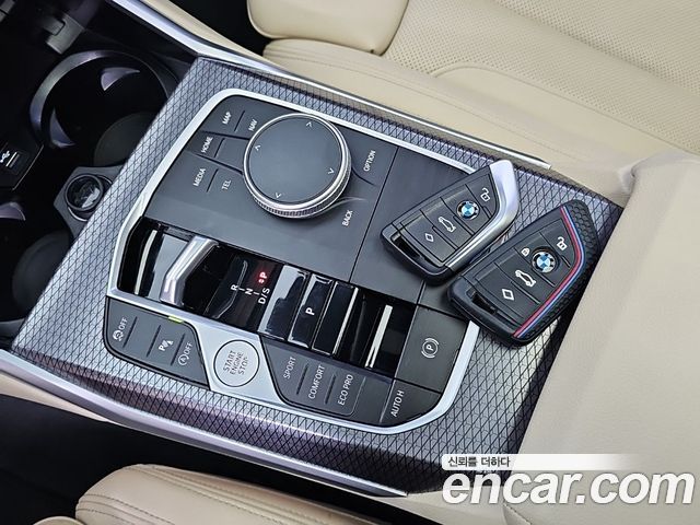 BMW 3-Series 2024 — photo 8