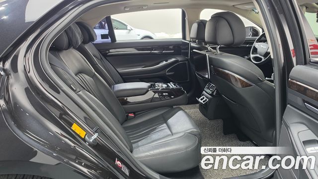 Genesis G90 2019 — photo 17