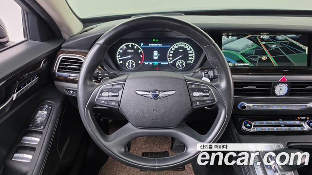 Genesis G90 2019 — photo 20