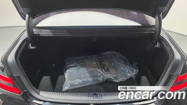 Genesis G90 2019 — photo 27