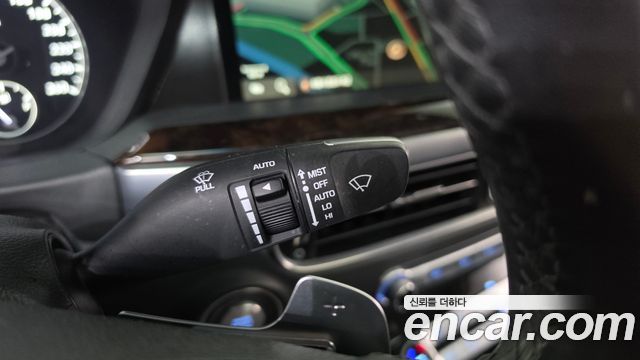 Genesis G90 2019 — photo 37