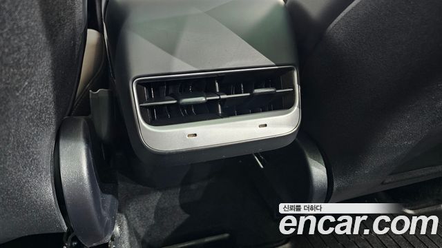 Tesla Model Y 2024 — photo 33