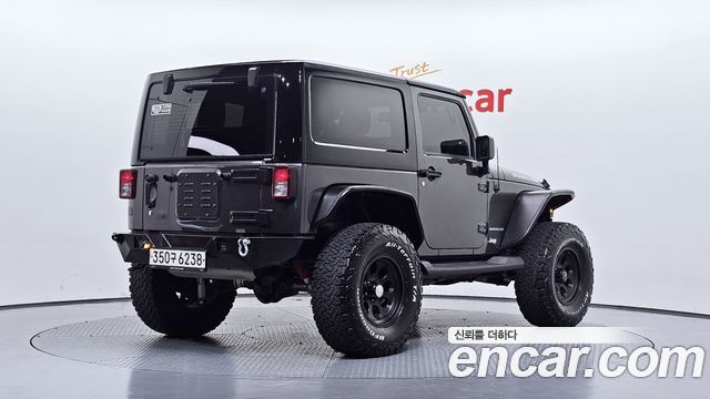 Jeep Wrangler 2017 — photo 2