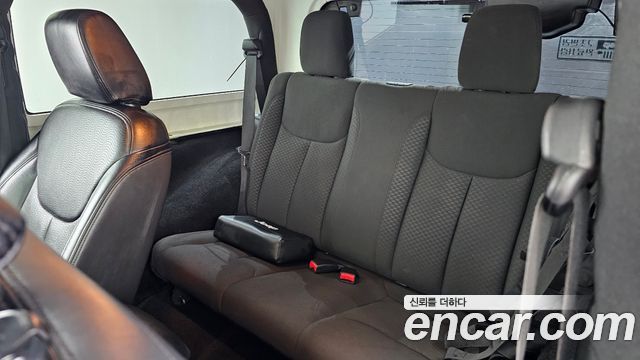 Jeep Wrangler 2017 — photo 11